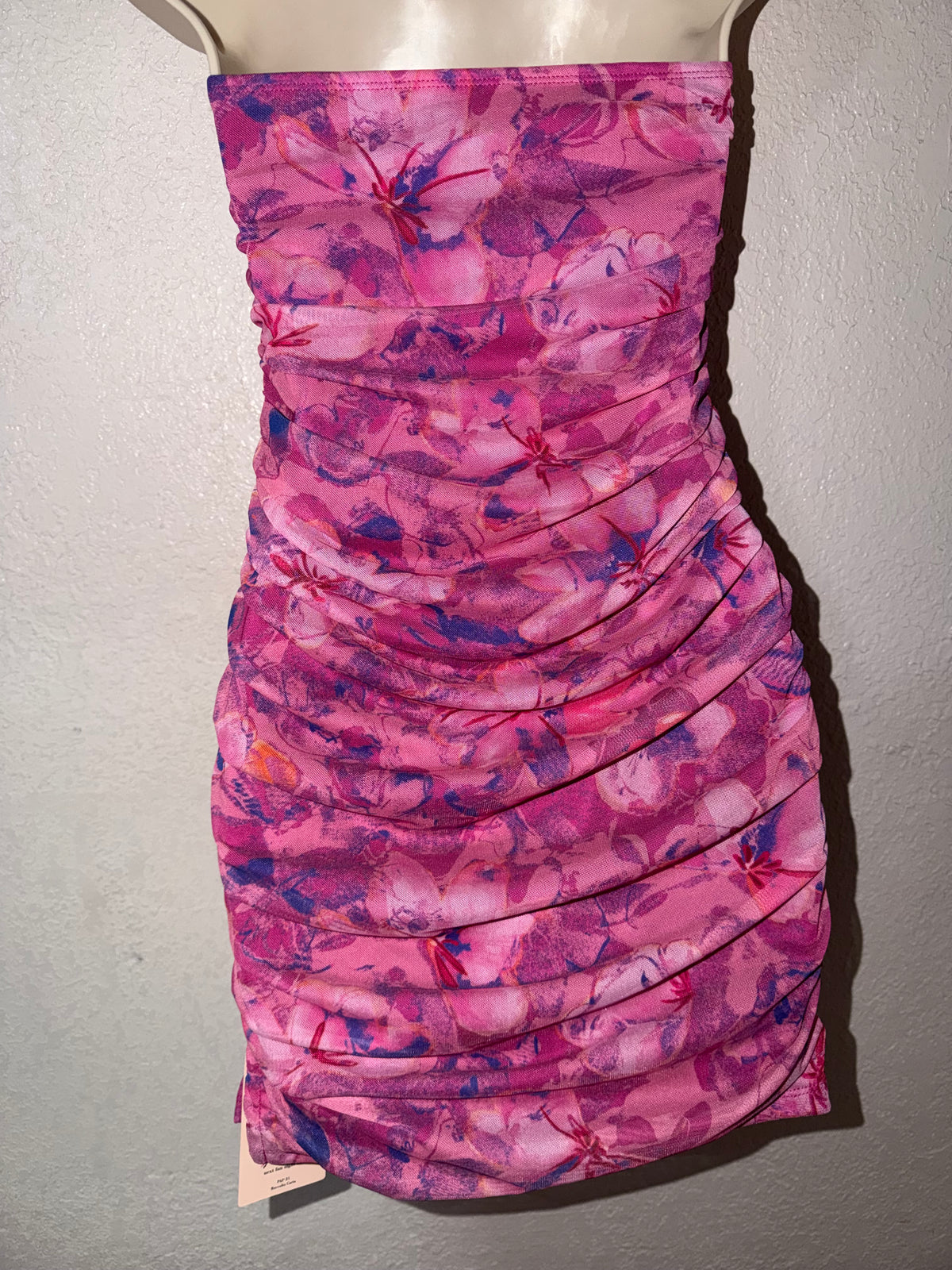 πΊ The Pink Mirage NWT