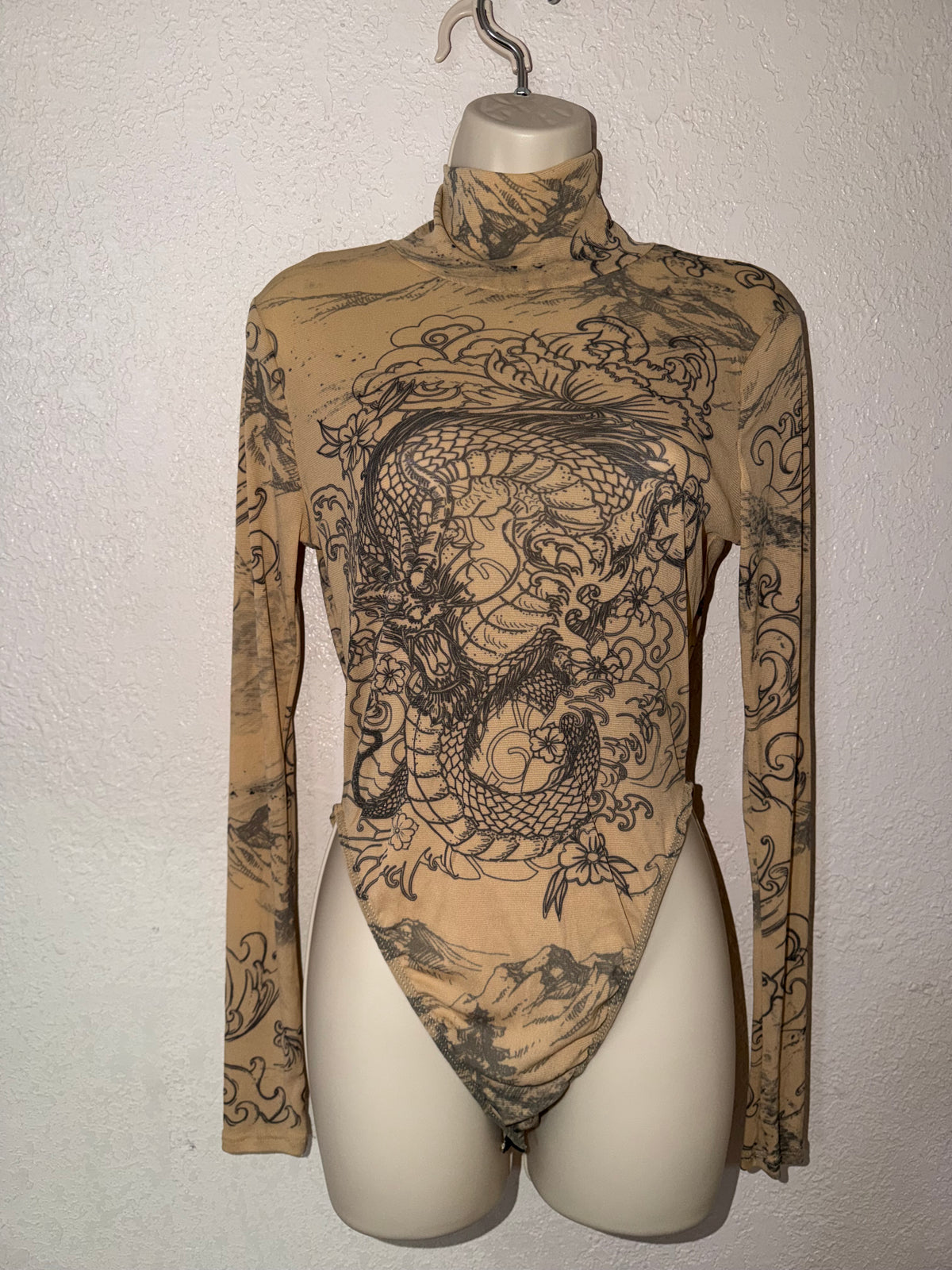 Dragon Ink Two Piece Set 🐉 EUC