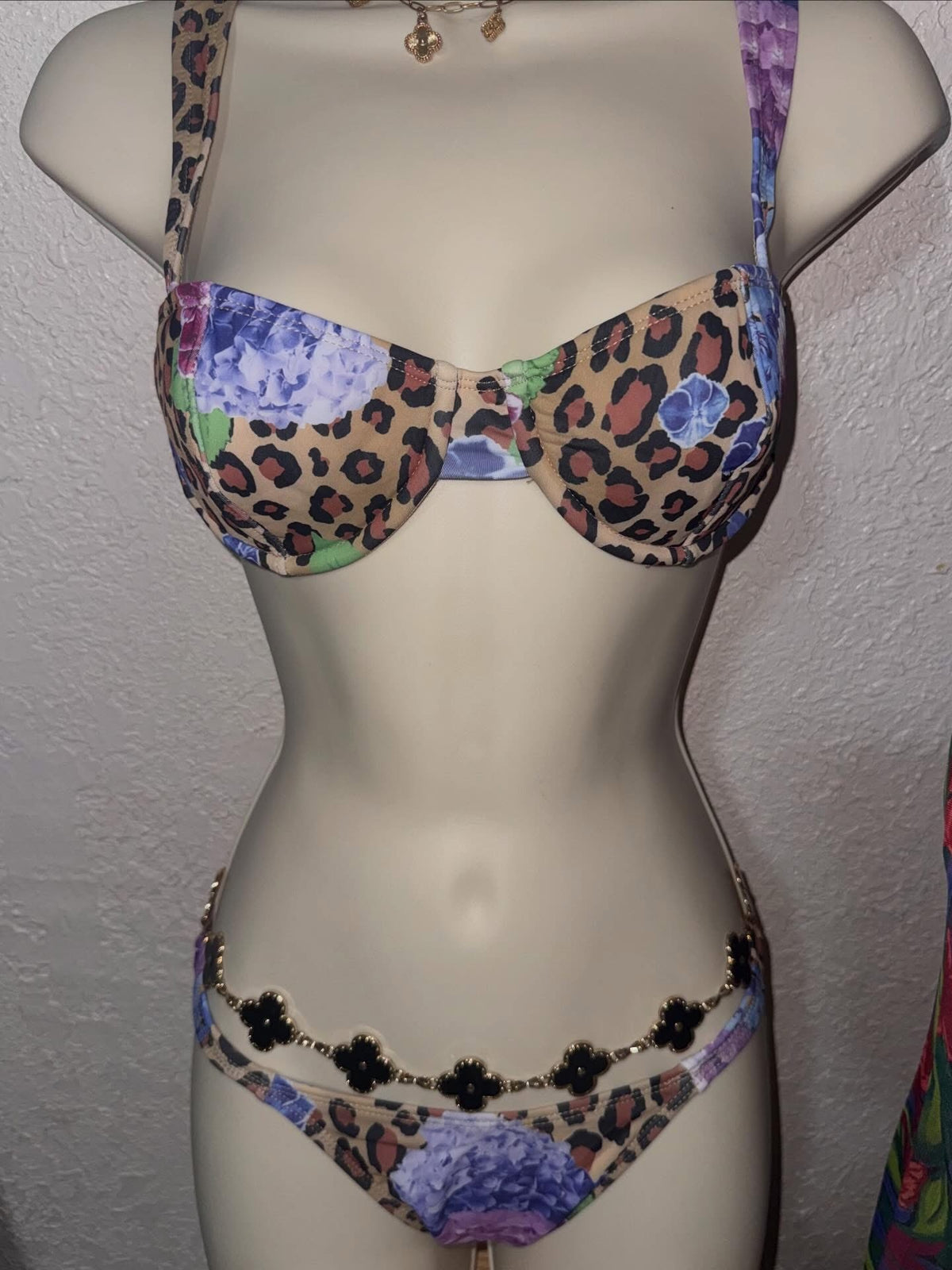 Animalistic Instincts Bikini in Purple๐๐ NWT