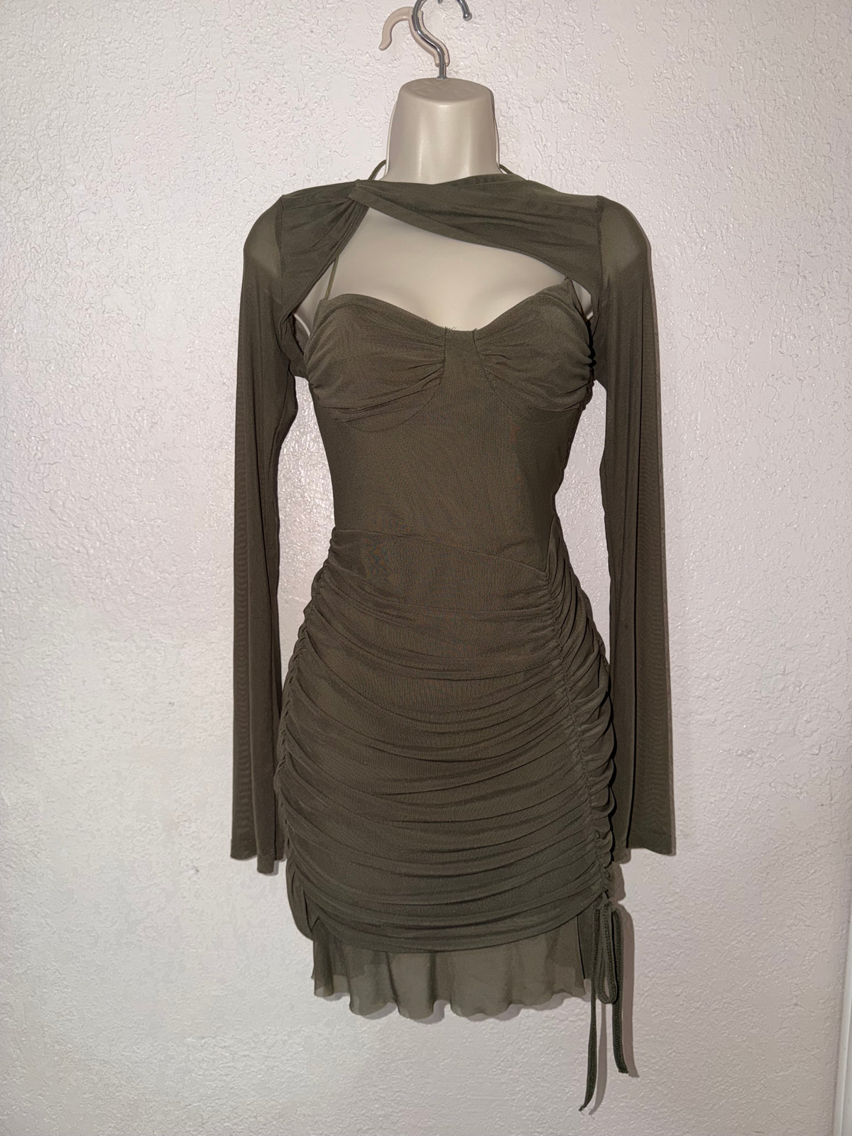 Dirty Martini Ruched Mini Dress 🫒 EUC
