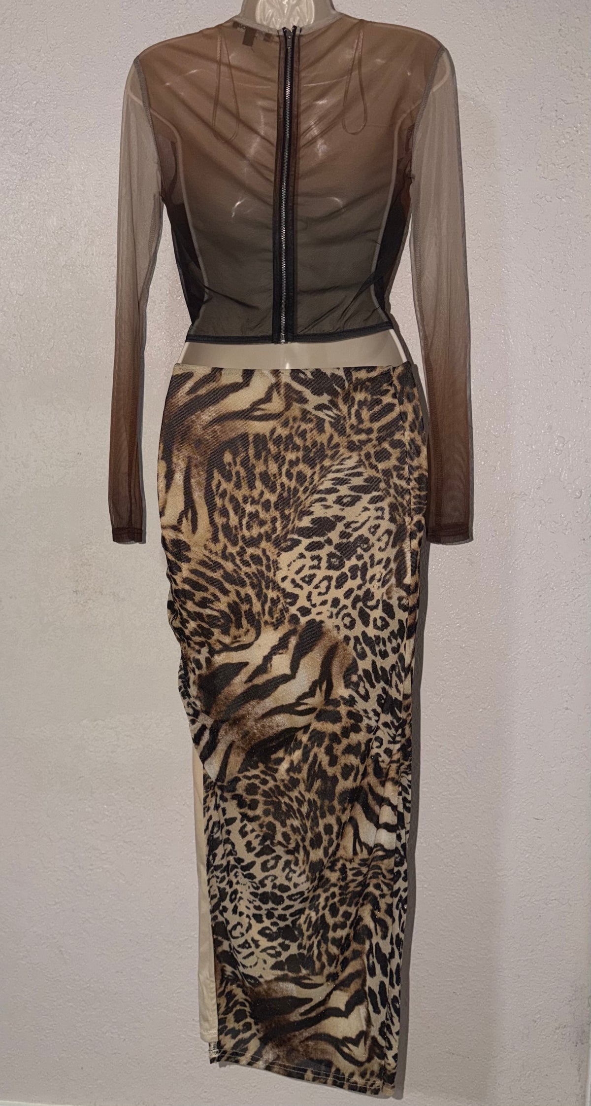 Second Skin 🐆 Skirt NWOT
