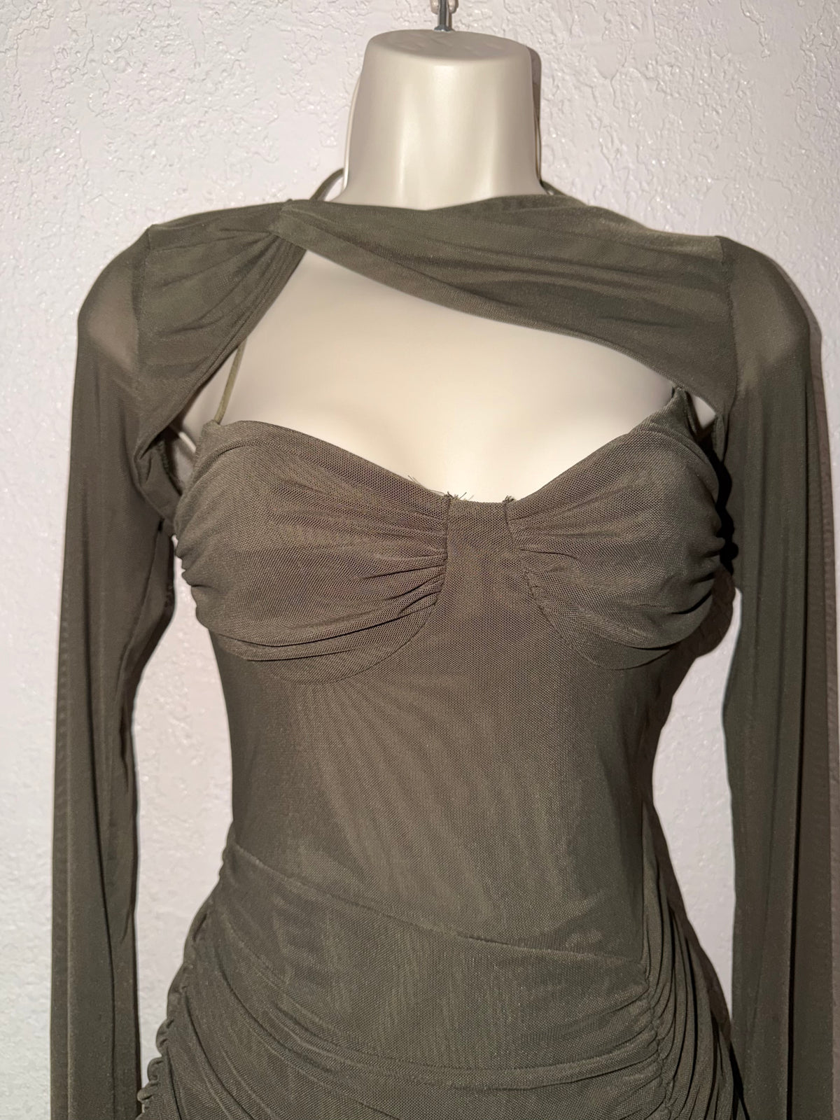 Dirty Martini Ruched Mini Dress 🫒 EUC