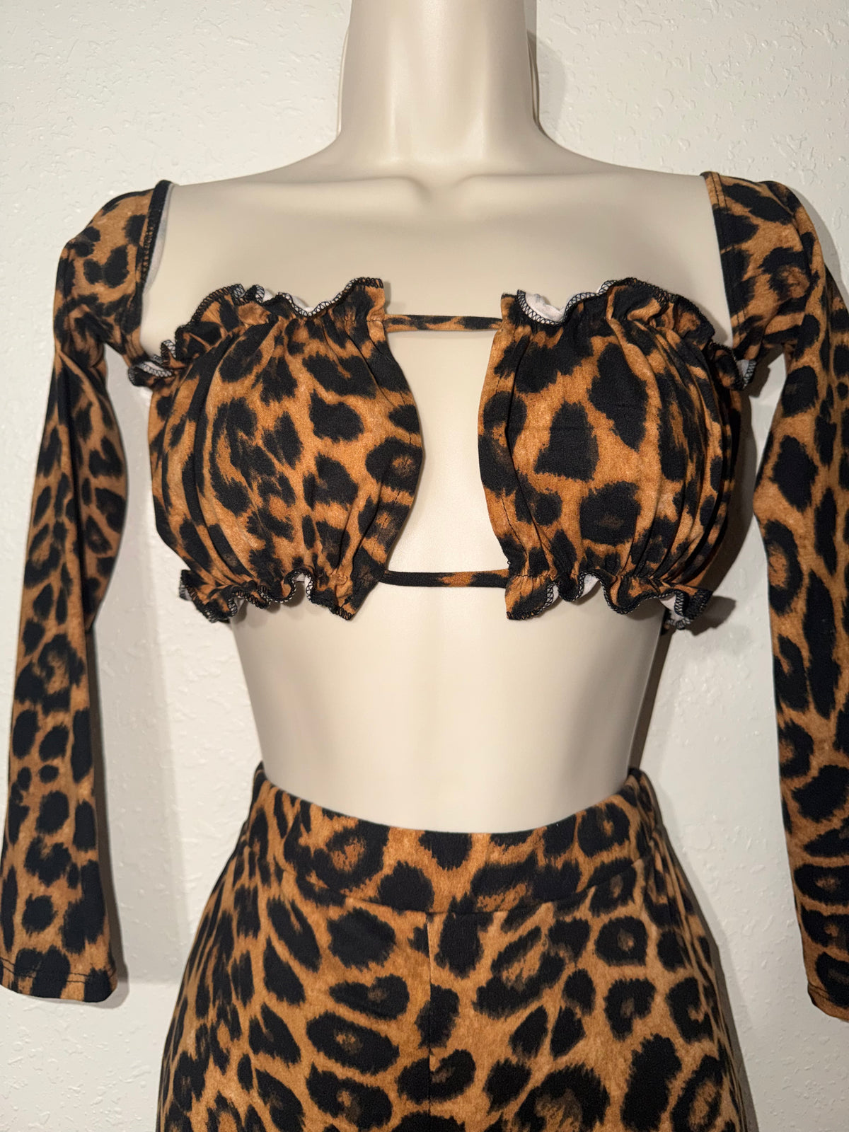 Forbidden Hunt 🐆🖤 NWT