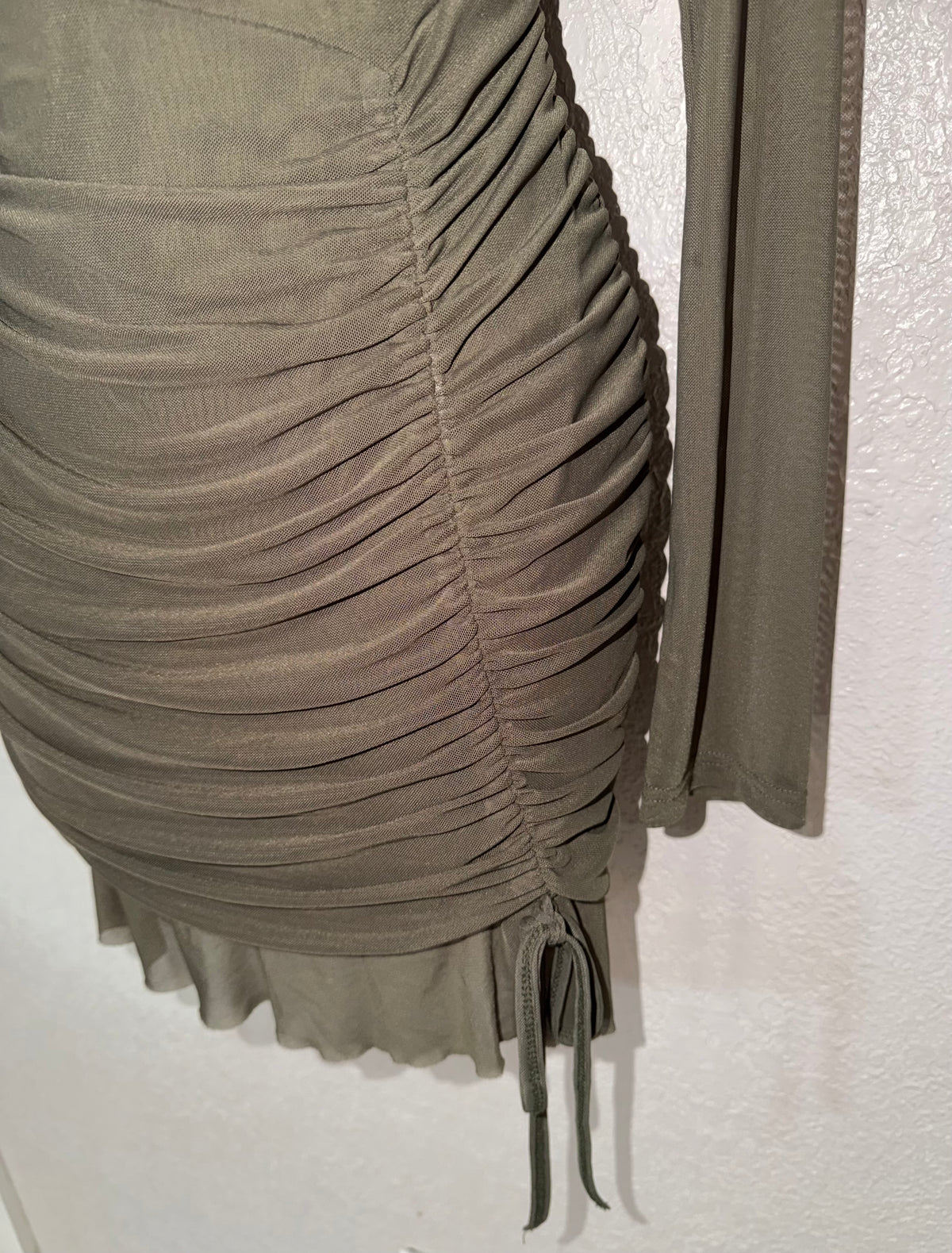 Dirty Martini Ruched Mini Dress 🫒 EUC
