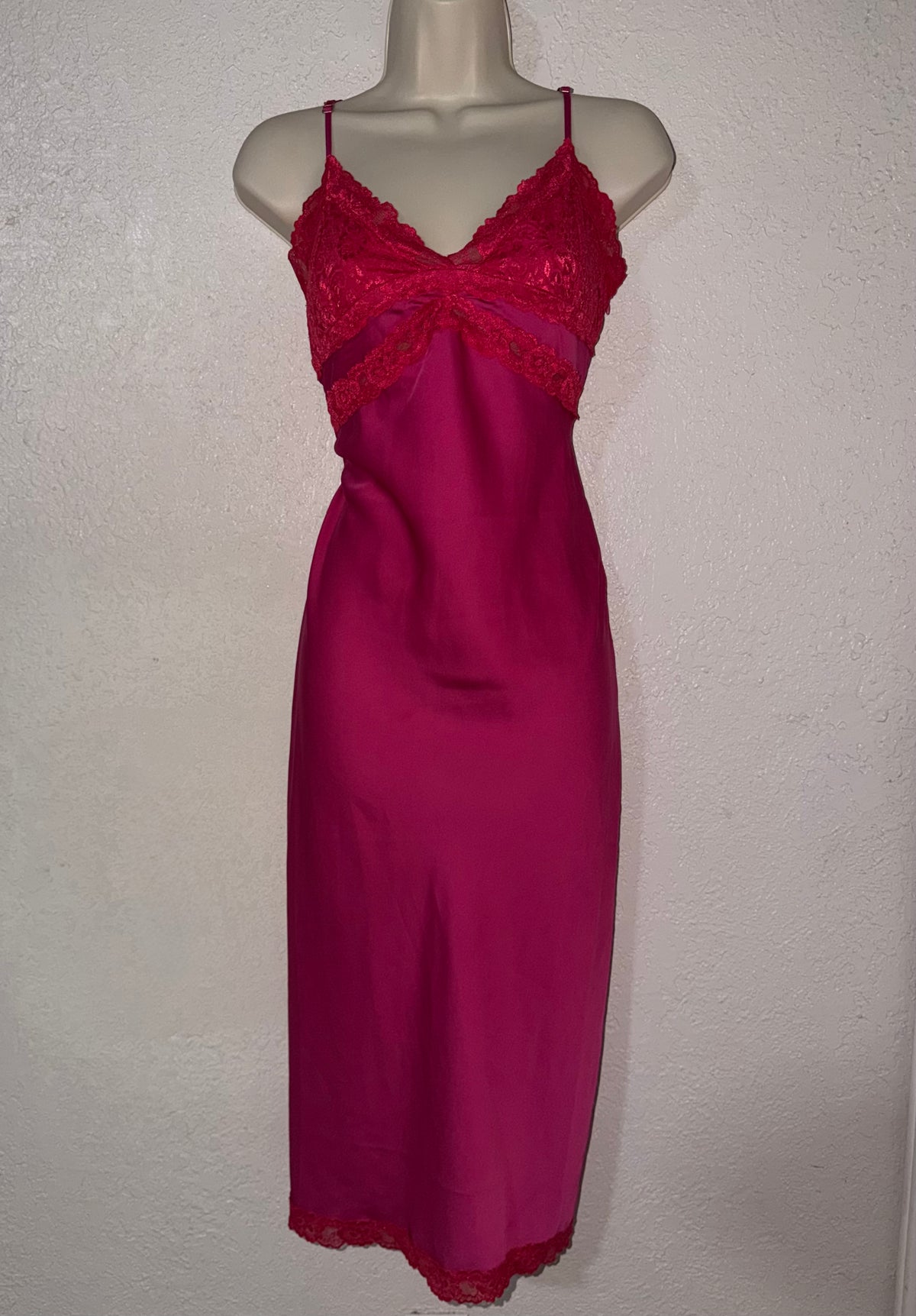 Raspberry Berry 🍓 💋 Midi Dress EUC
