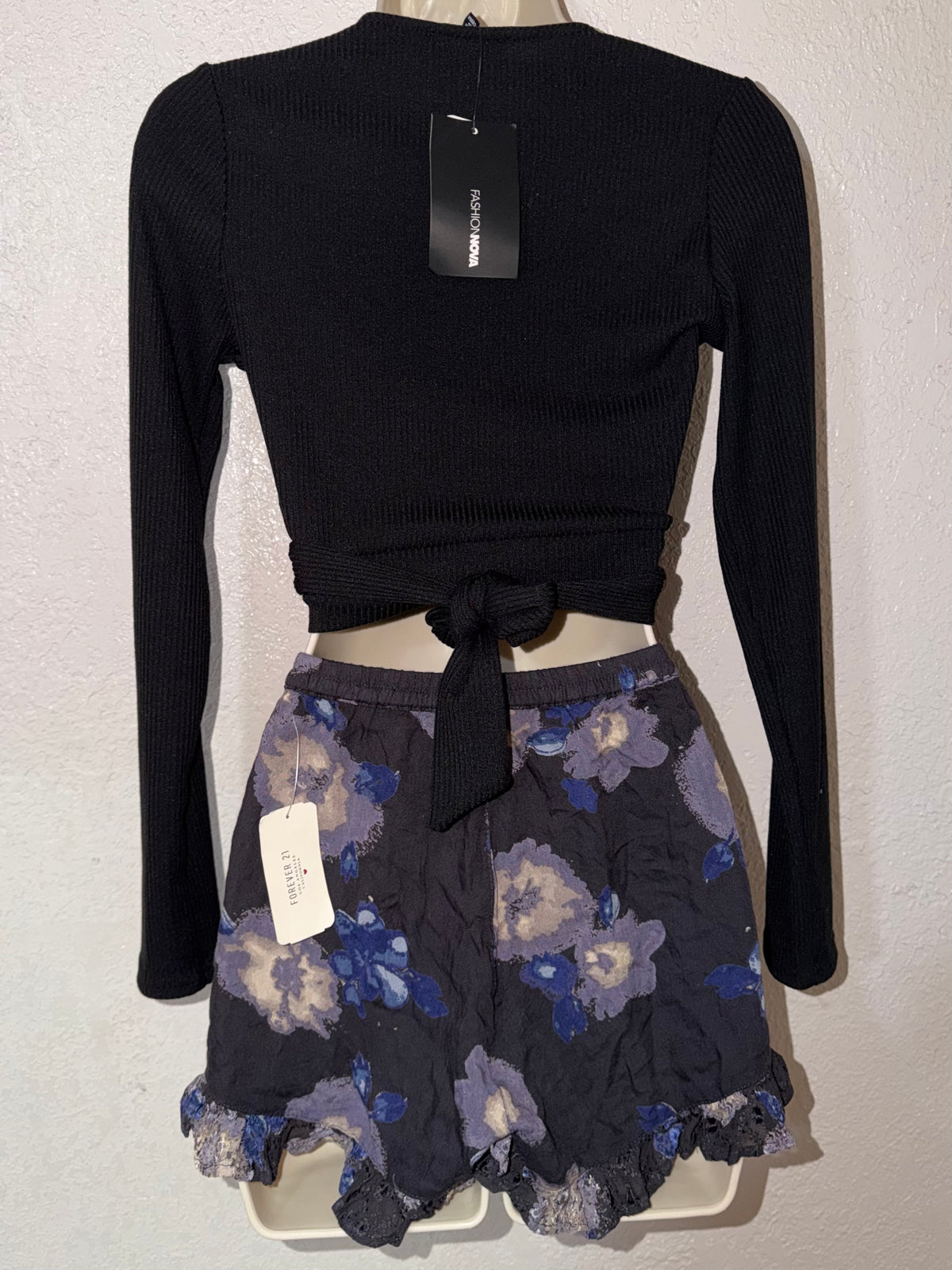Easy Do It 🖤 Wrap Top NWT