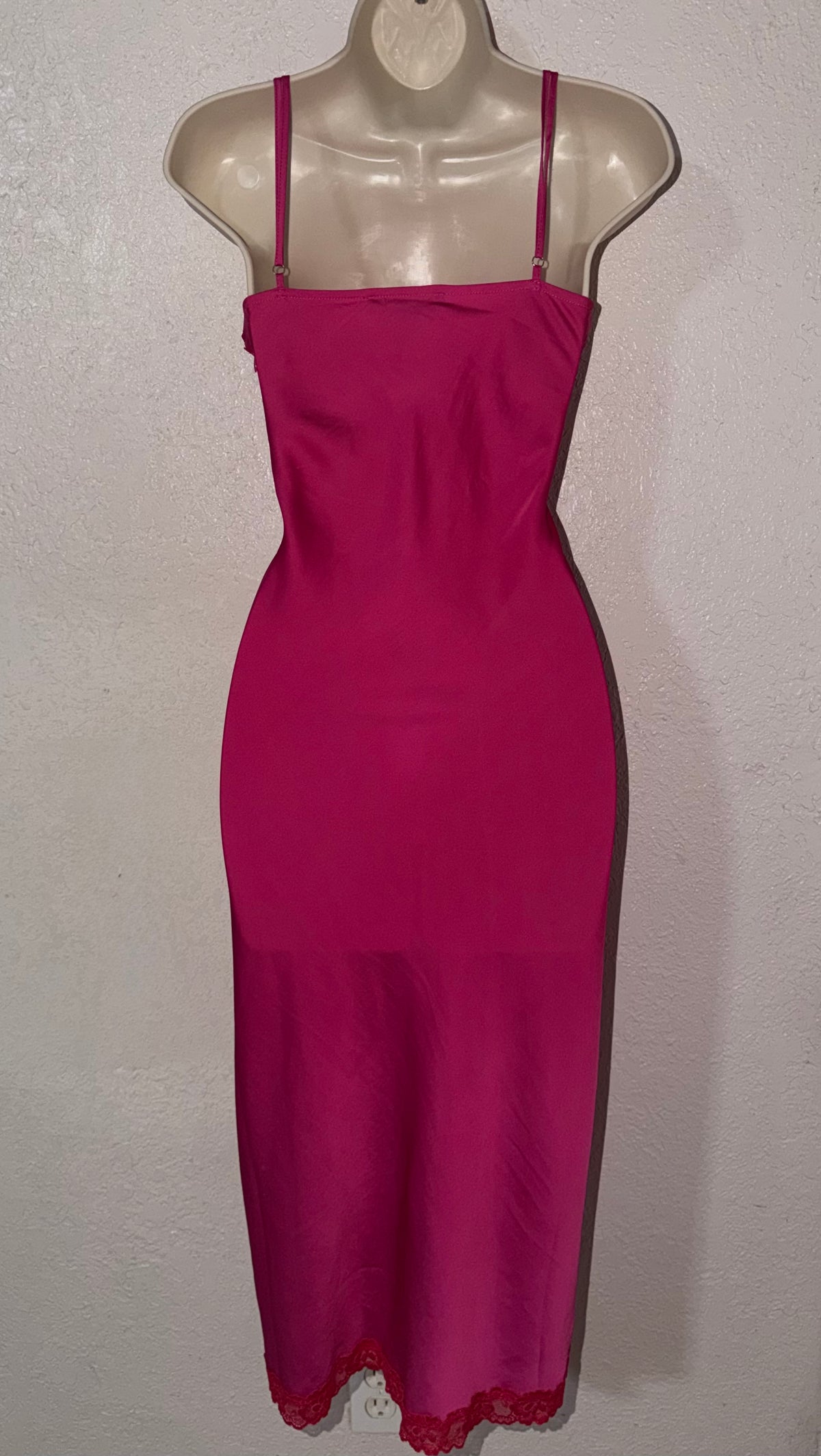 Raspberry Berry 🍓 💋 Midi Dress EUC