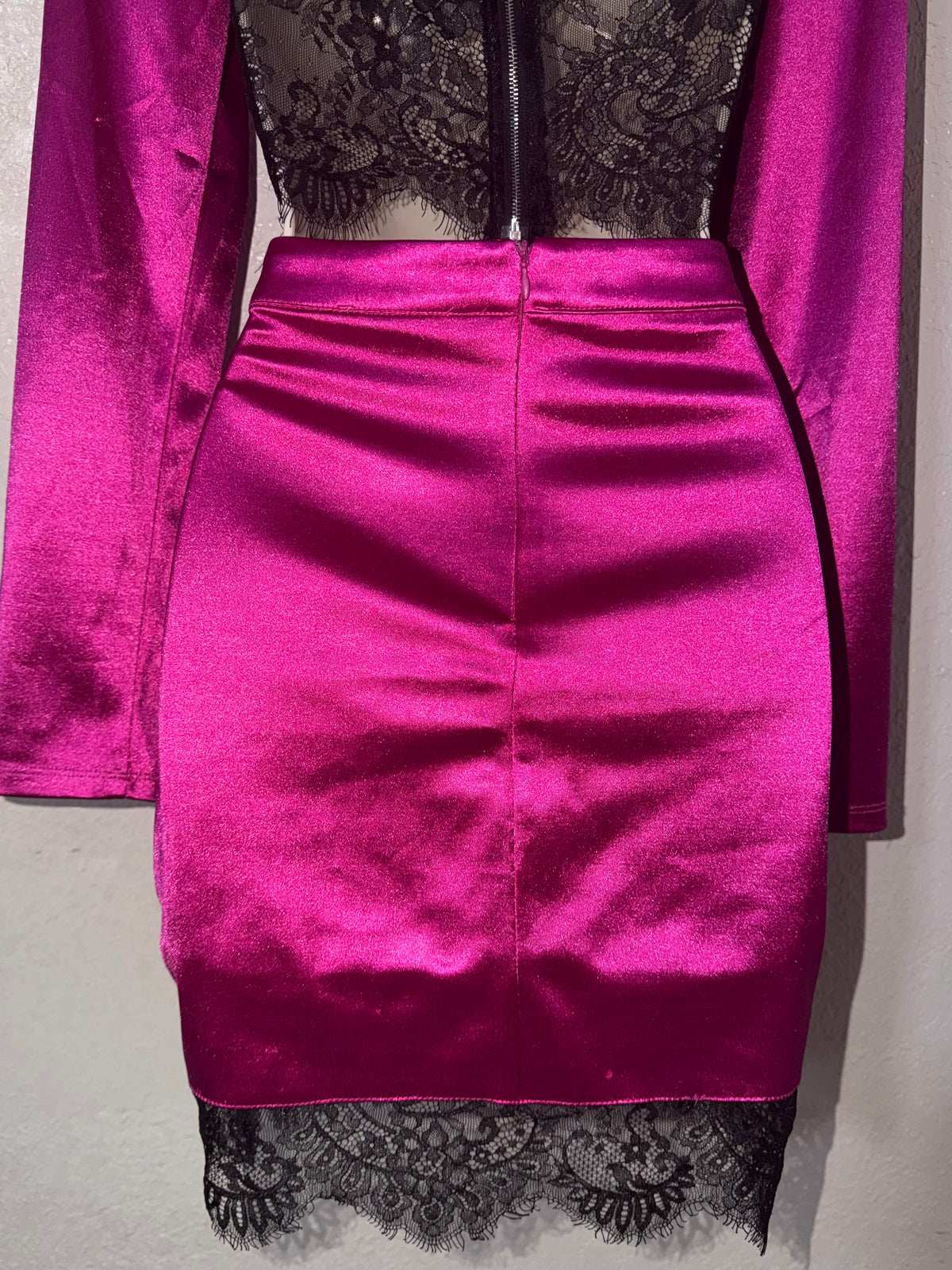 Satin Rouge 💅 Mini Dress EUC